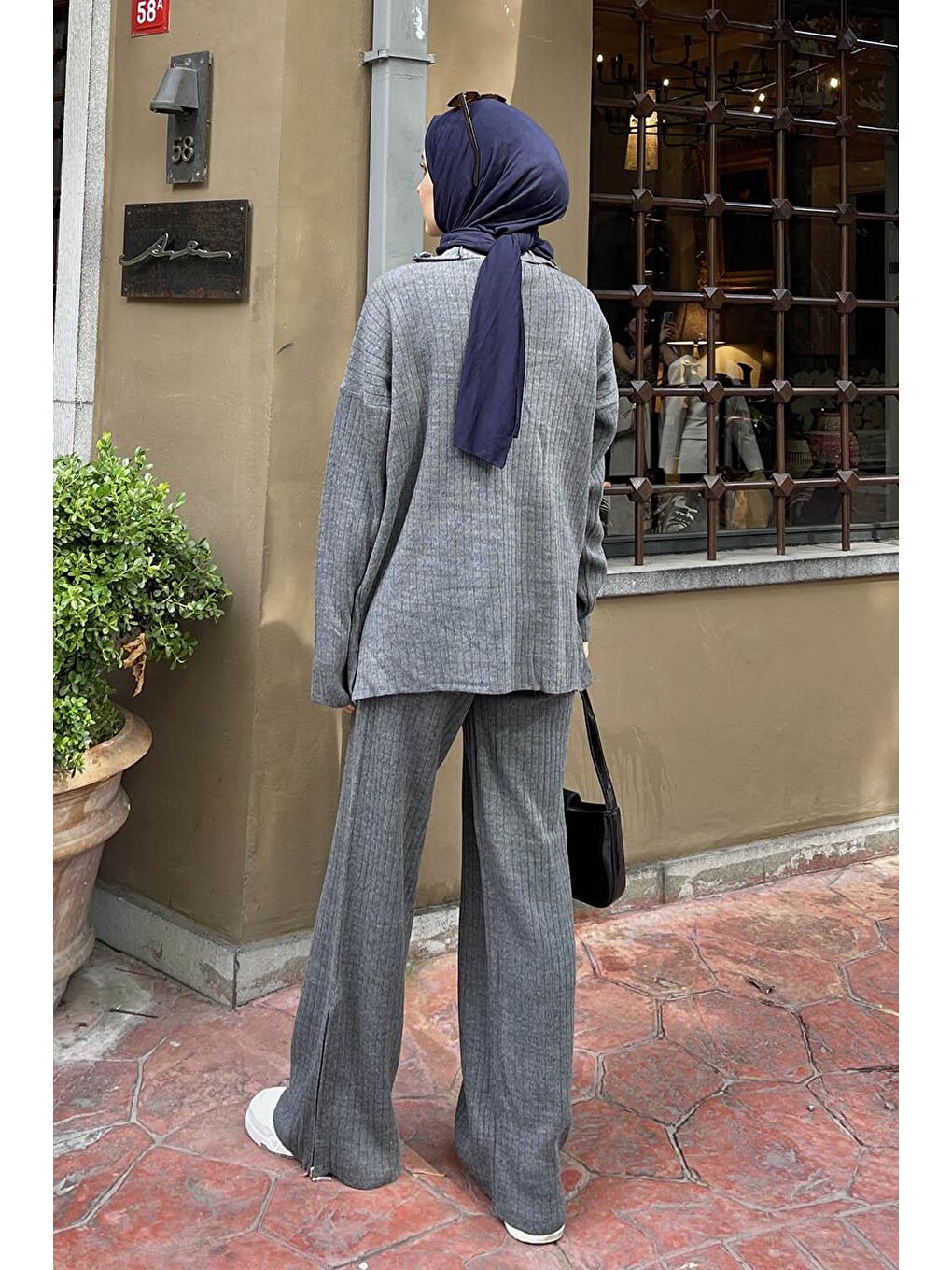 Gri Düz İkili Triko Tesettür Takım Füme-3