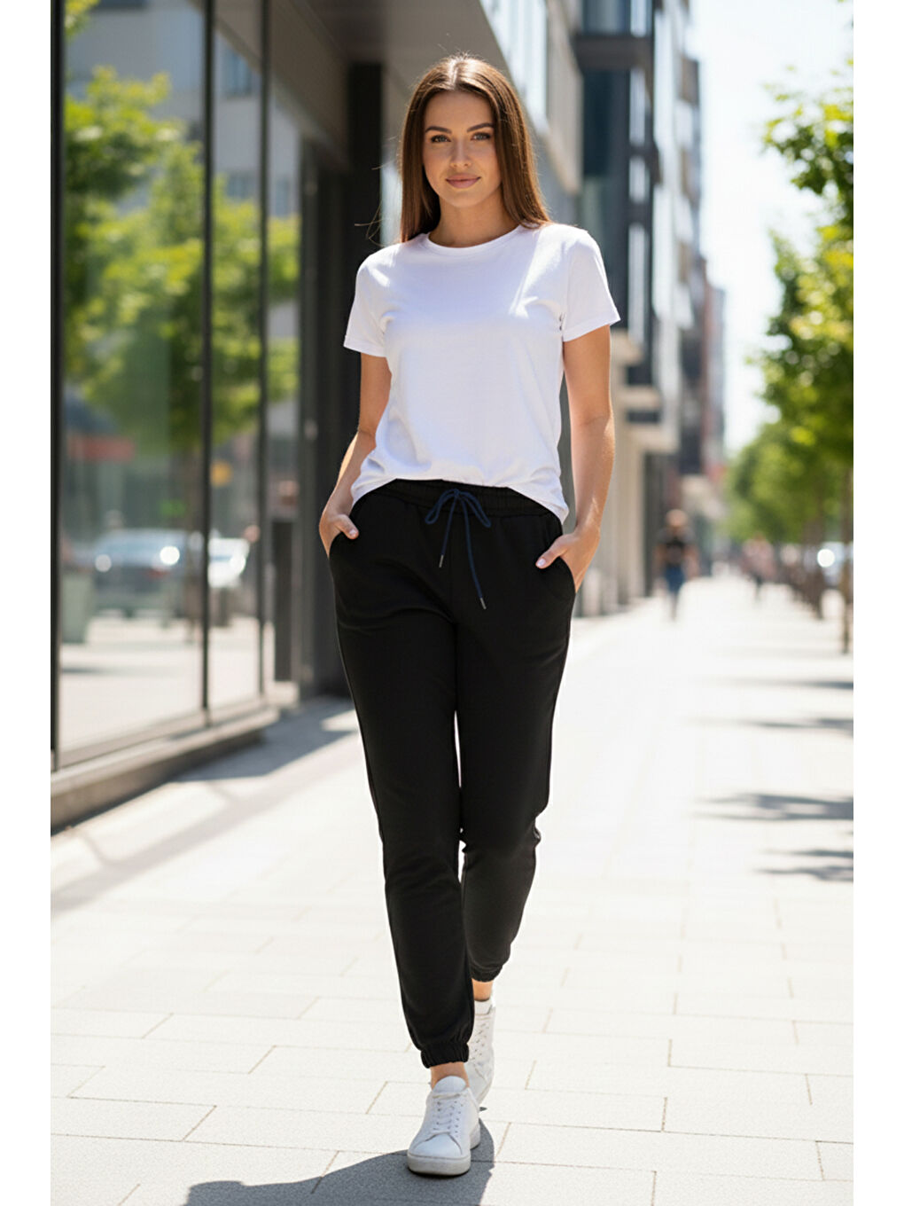 Kadın Paçası Beli Lastikli 2 Cepli Eşofman Altı 8016 Siyah-1