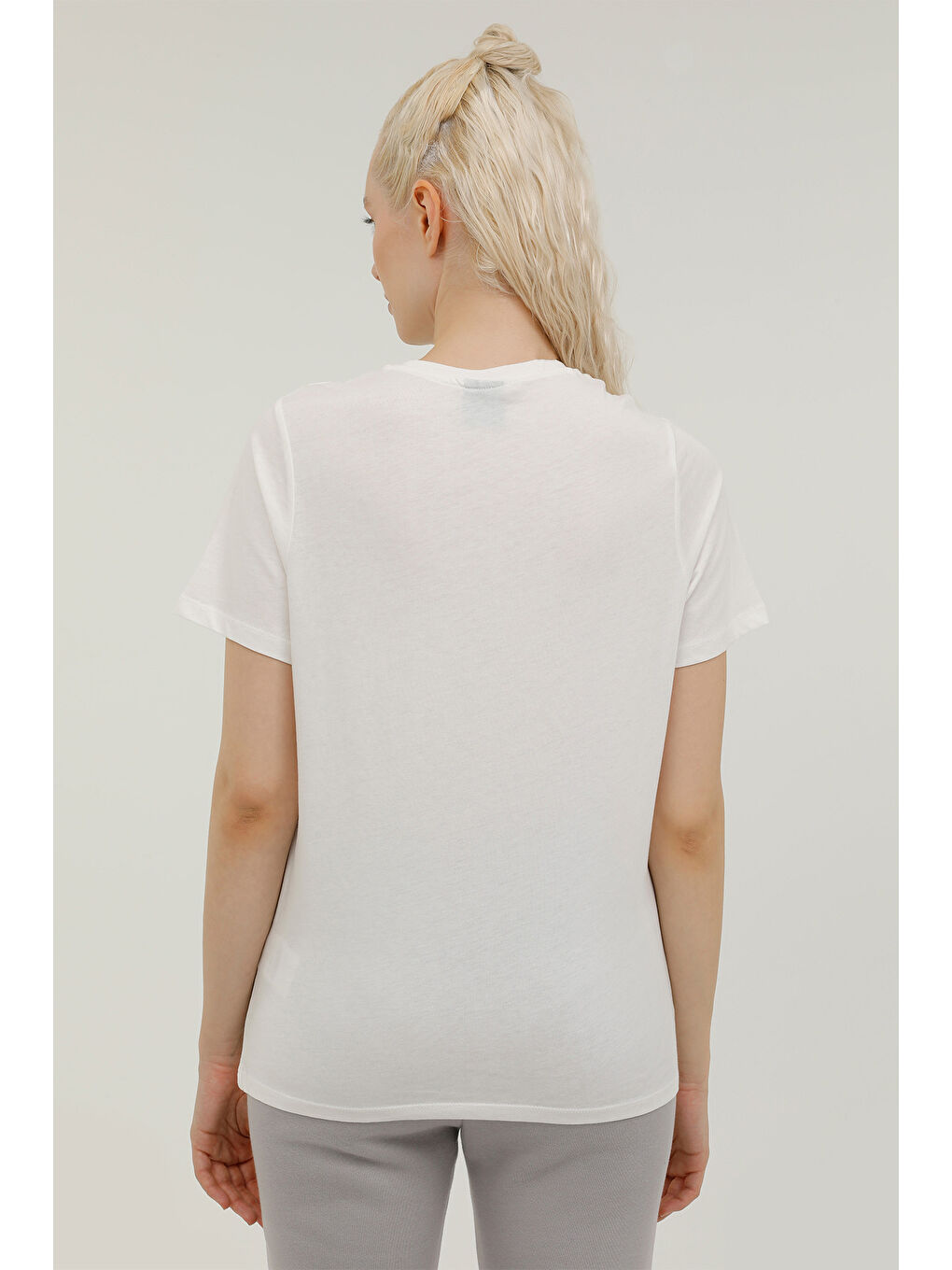 Bej W-GF80 ALINA MINIMAL T-SH Ekru Kadın Kısa Kol Tişört-1