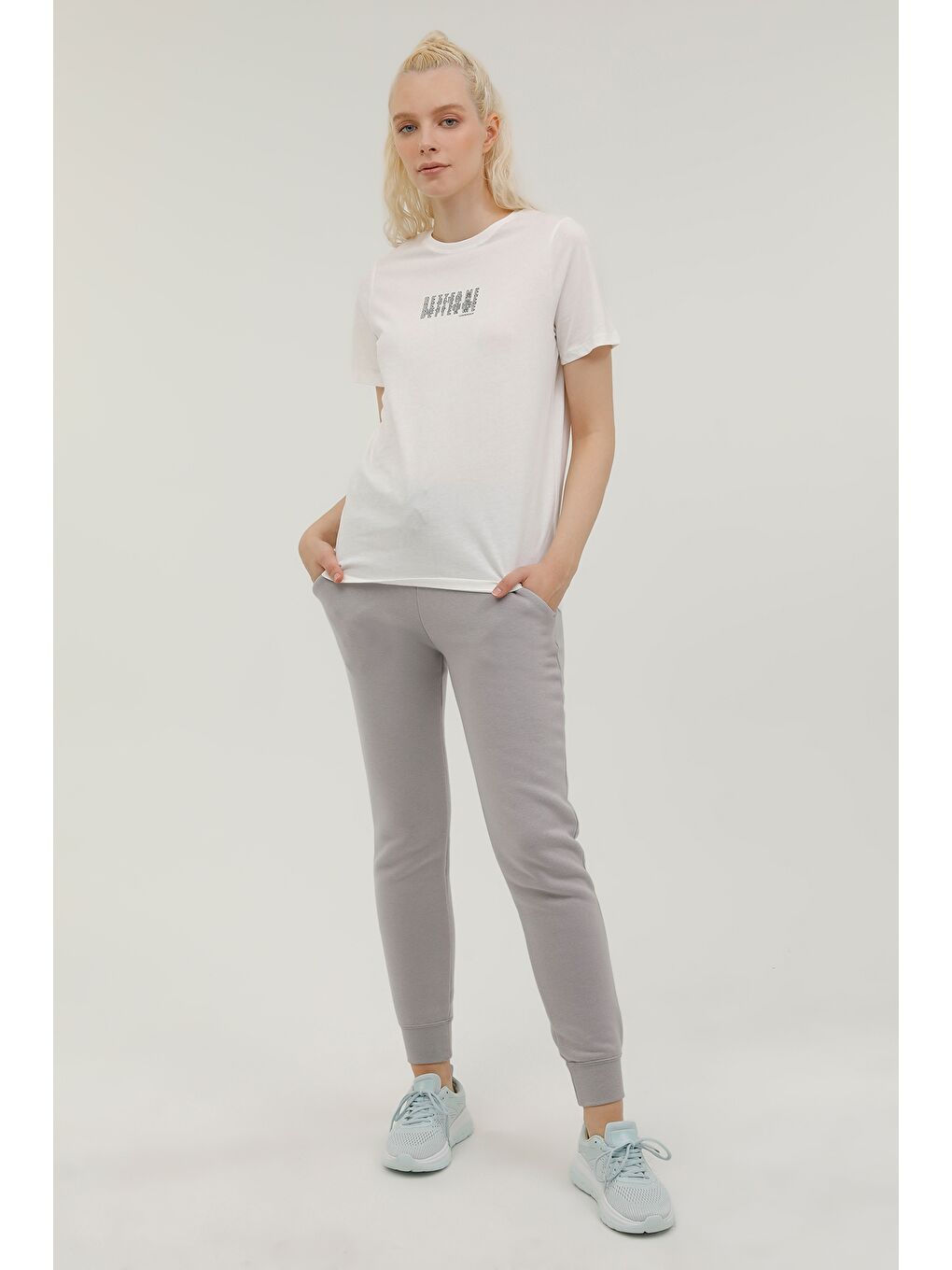 Bej W-GF80 ALINA MINIMAL T-SH Ekru Kadın Kısa Kol Tişört-2