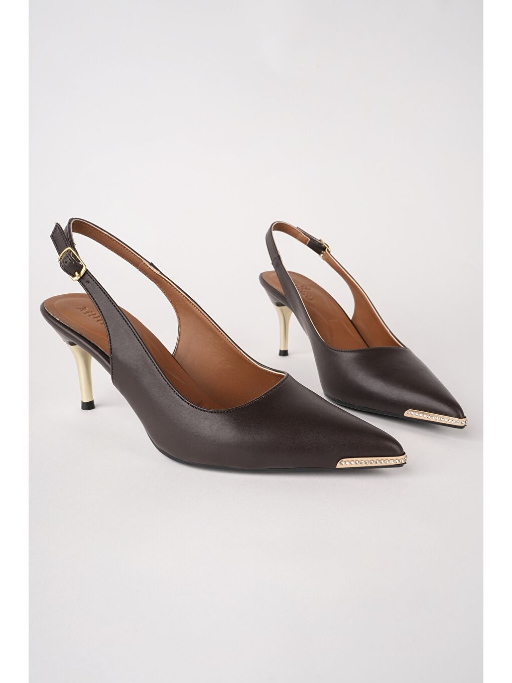 Kahverengi STARLYN Sivri Burun Taş Detaylı Arkası Açık Kadın Topuklu Ayakkabı-1