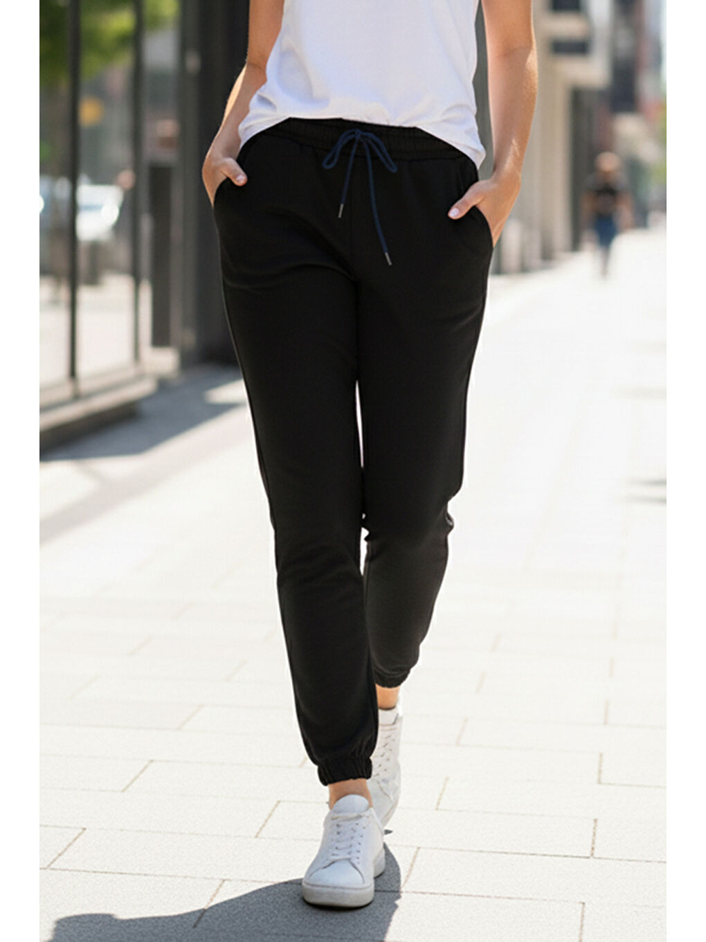 Kadın Paçası Beli Lastikli 2 Cepli Eşofman Altı 8016 Siyah-3