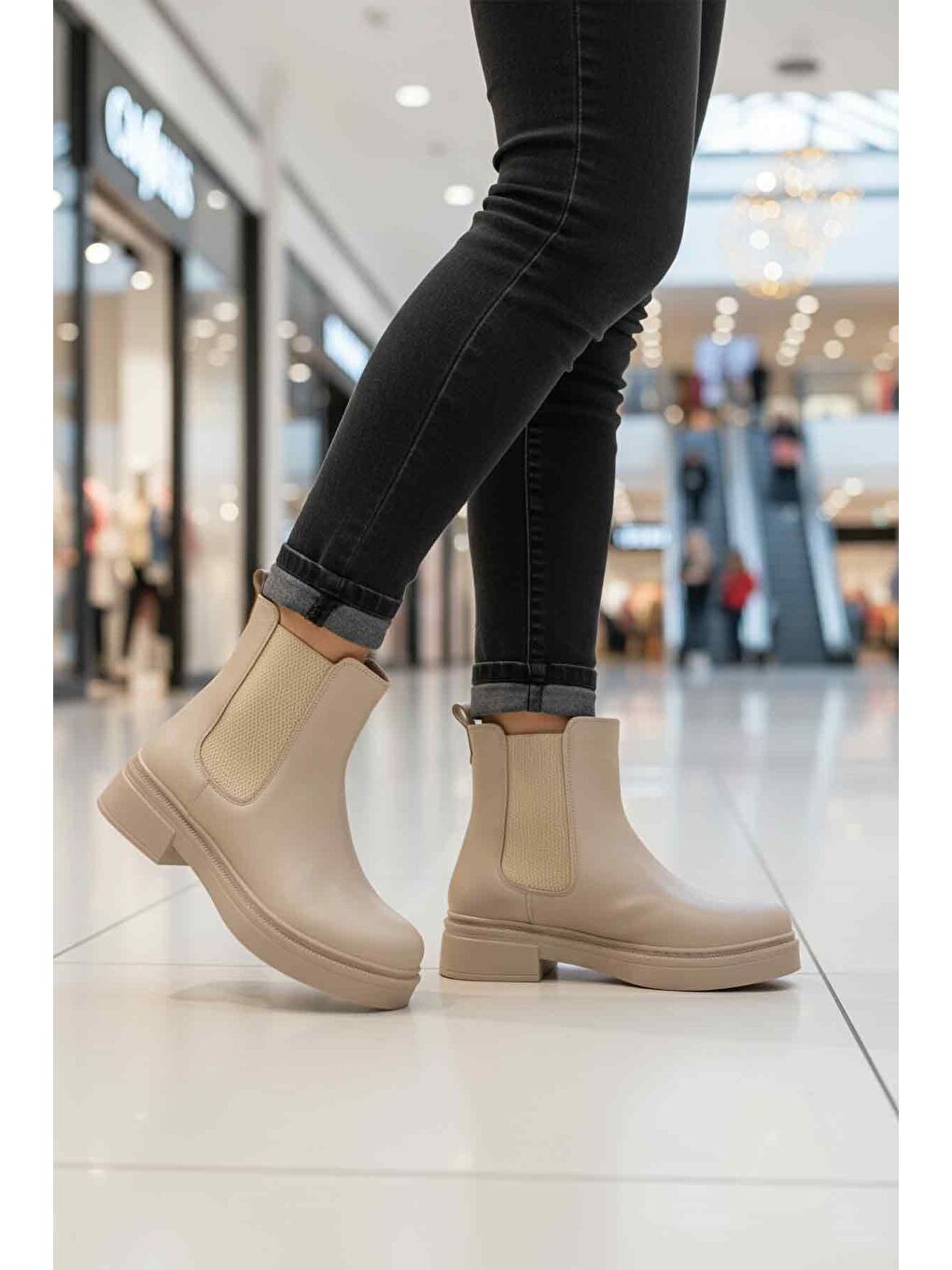 Bej Cilt Kolay Giyilebilir Polarlı Kaymaz Kadın Chelsea Bot 209134 Z-2
