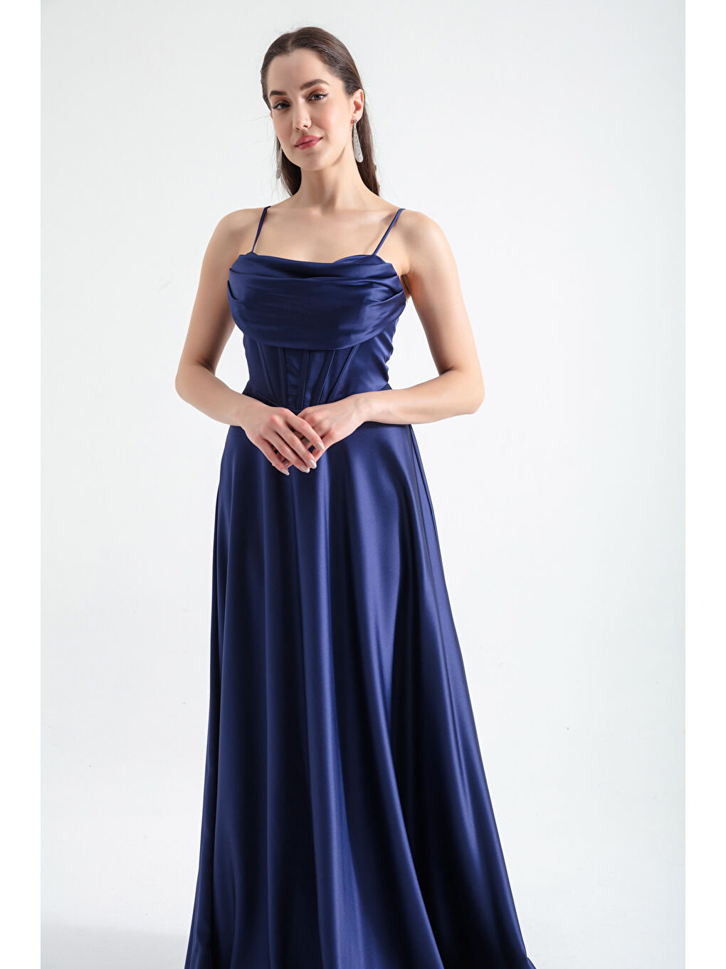 Kadın Lacivert İnce Askılı Sırt İp Bağlama Detaylı Abiye-2