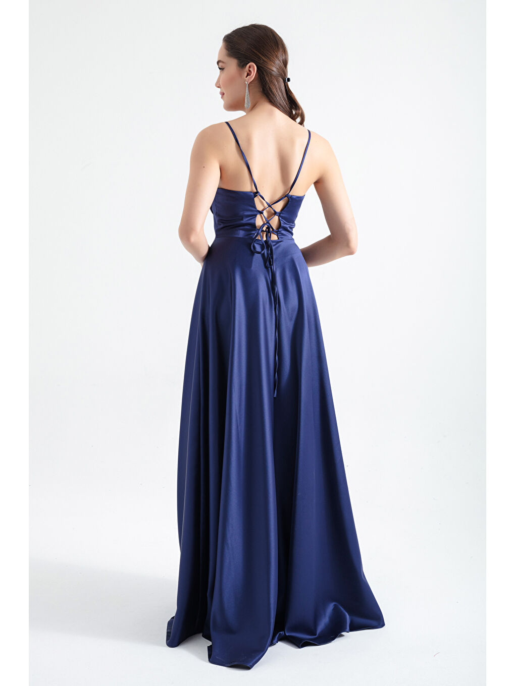 Kadın Lacivert İnce Askılı Sırt İp Bağlama Detaylı Abiye-4