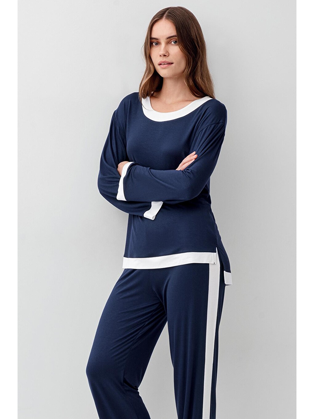 Lacivert Uzun Kollu Basic Esnek Elastanlı Viskoz Soft Pijama Takım 18209-2