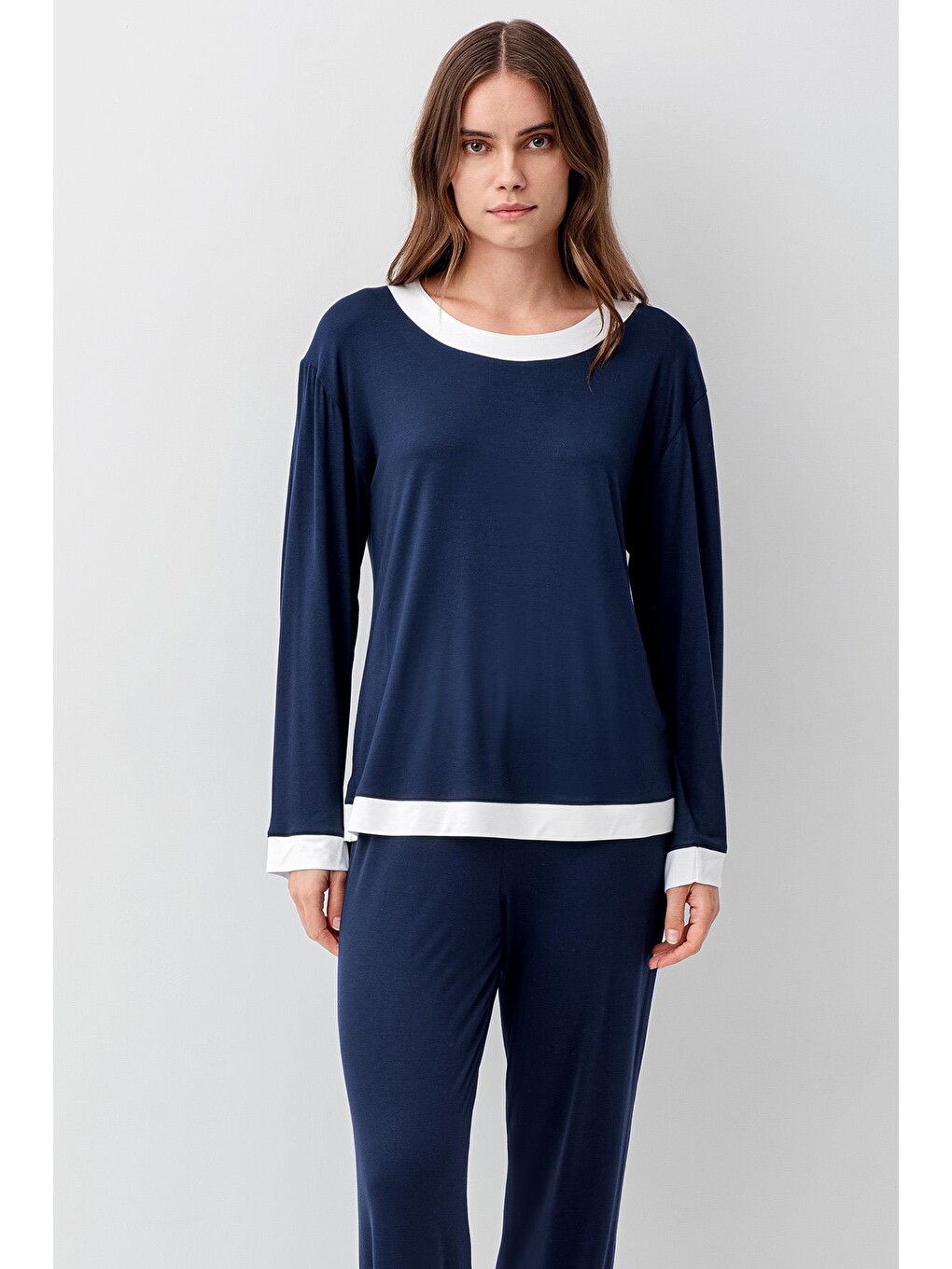 Lacivert Uzun Kollu Basic Esnek Elastanlı Viskoz Soft Pijama Takım 18209-3