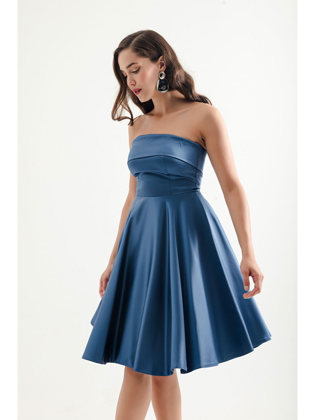 Kadın İndigo Straplez Saten Mini Abiye Elbise