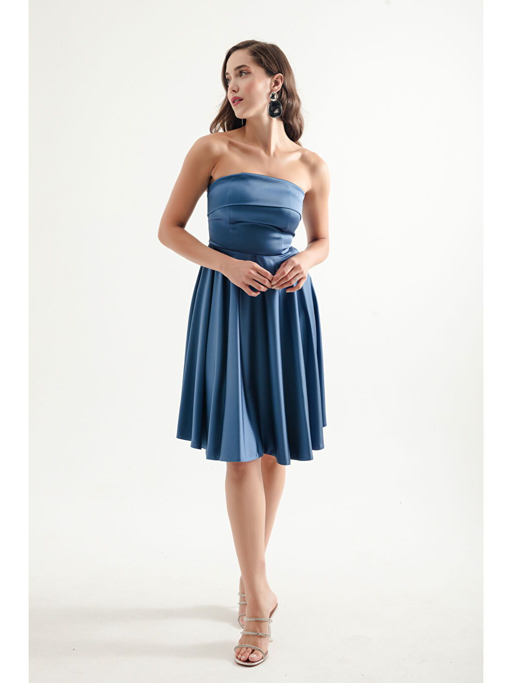 Kadın İndigo Straplez Saten Mini Abiye Elbise-2