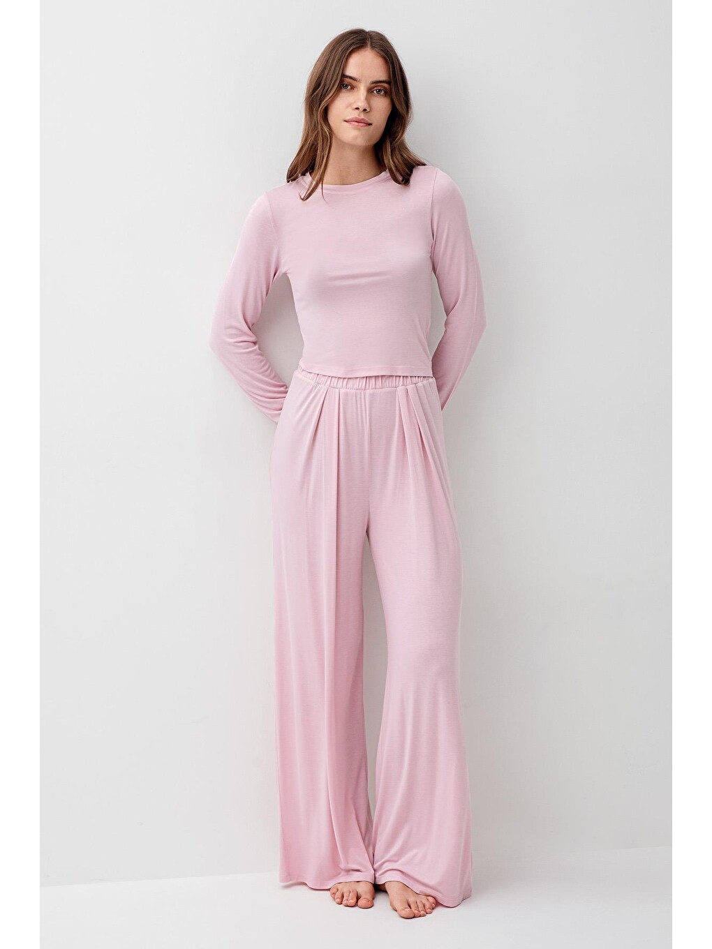 Pembe Uzun Kollu Crop Bol Paça Esnek Elastanlı Viskoz Soft Pijama Takım 18210-1