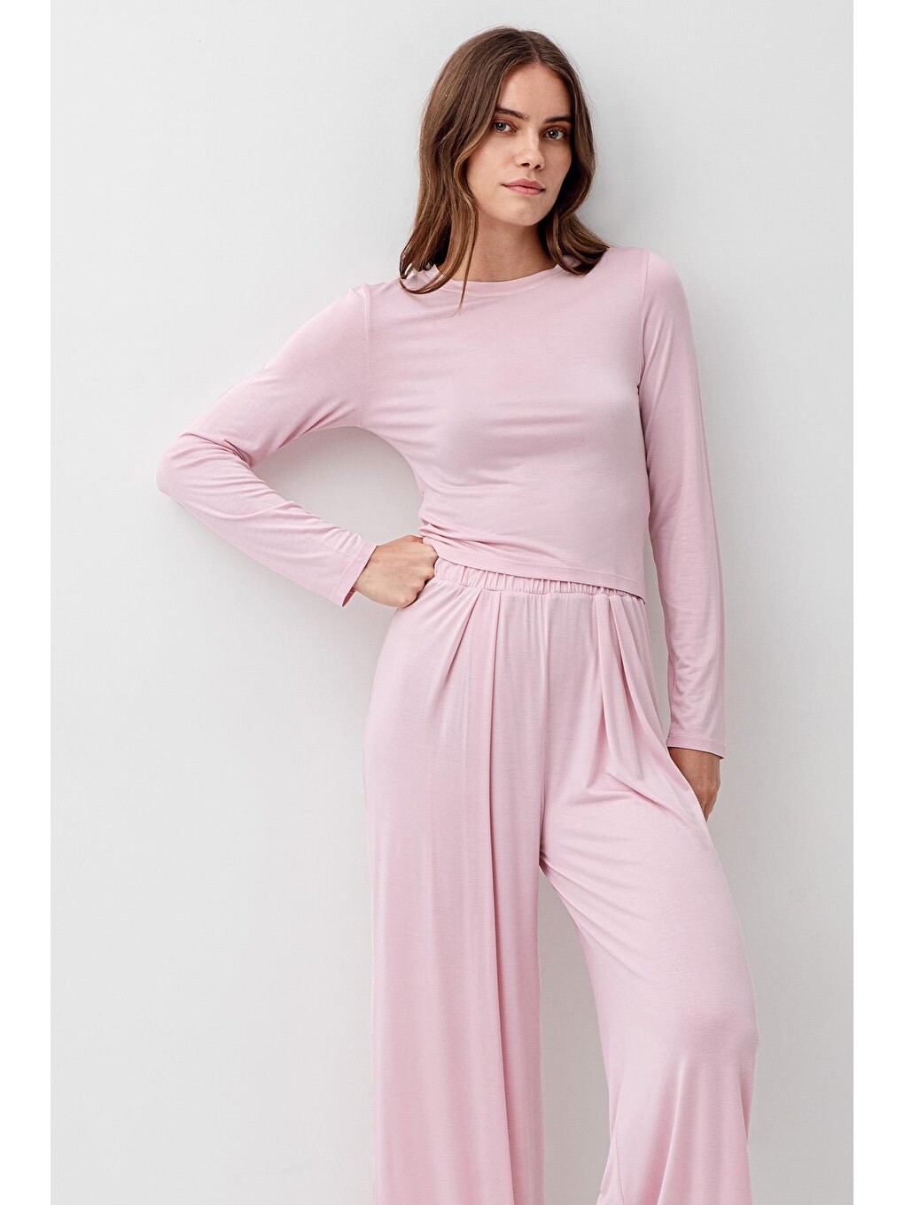 Pembe Uzun Kollu Crop Bol Paça Esnek Elastanlı Viskoz Soft Pijama Takım 18210-2