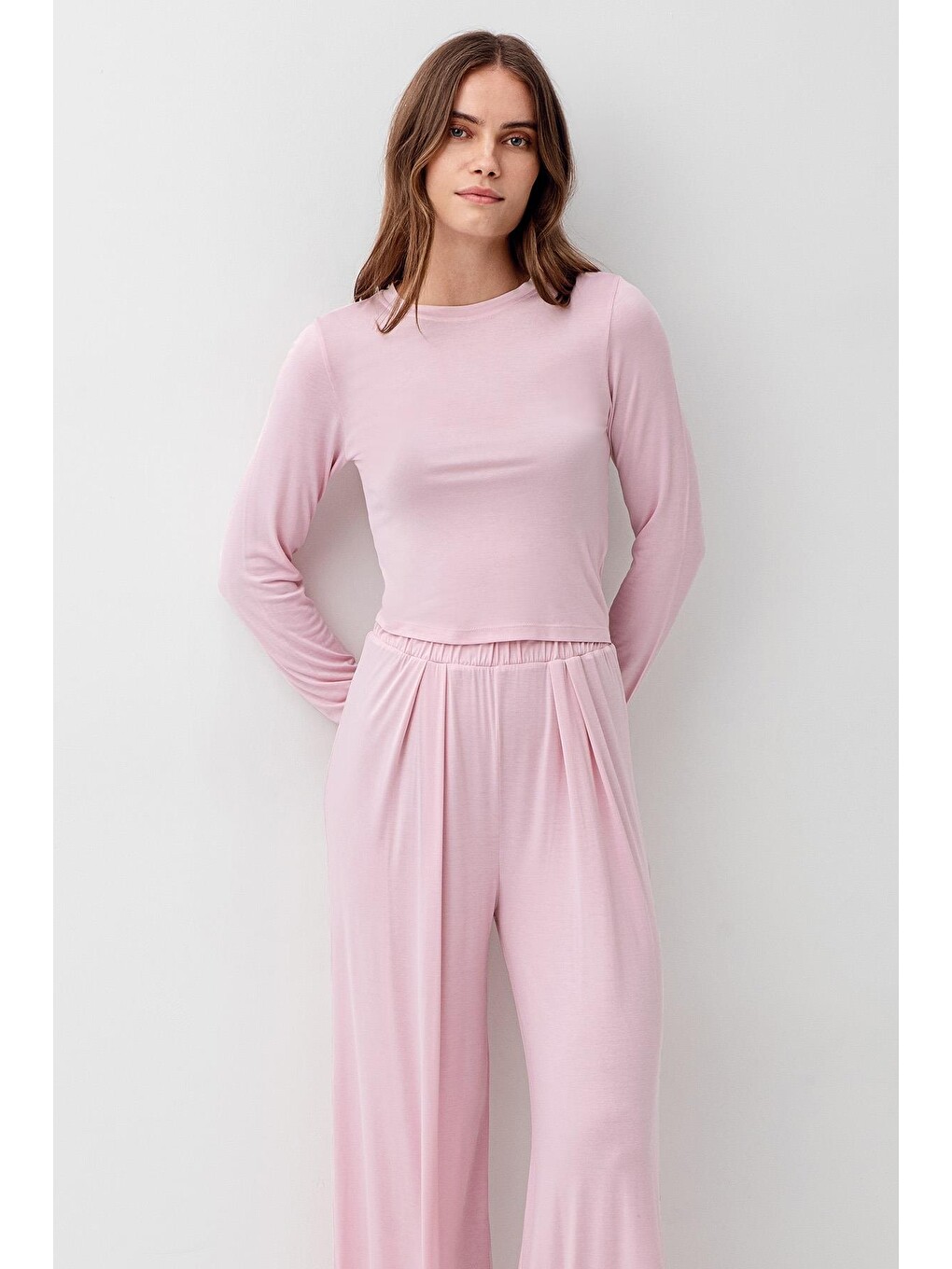 Pembe Uzun Kollu Crop Bol Paça Esnek Elastanlı Viskoz Soft Pijama Takım 18210-3