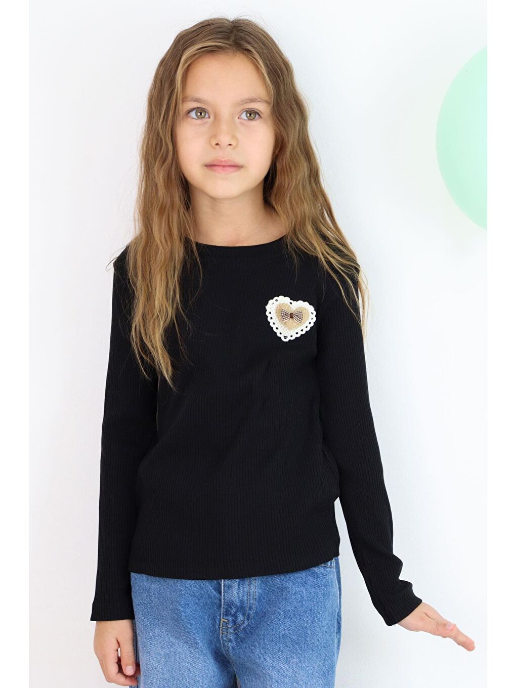 Kız Çocuk Uzun Kollu Tişört Kalp Armalı Fiyonklu Siyah (5-10 Yaş)-3