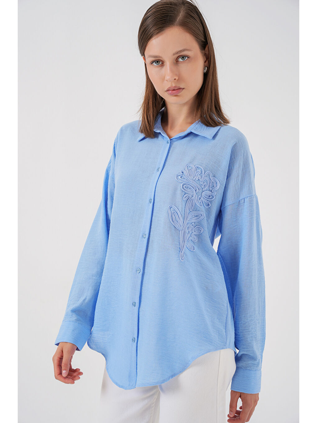 Kadın Nakışlı Oversize Gömlek 20338 - Mavi-3