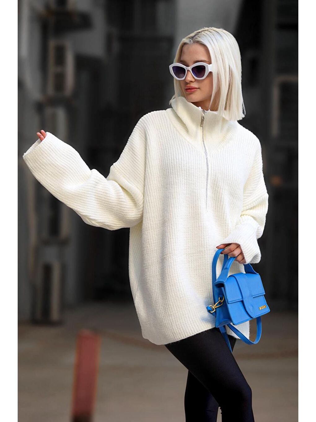 Beyaz Kemik Fermuar Yaka Oversize Kazak Mg1946-2