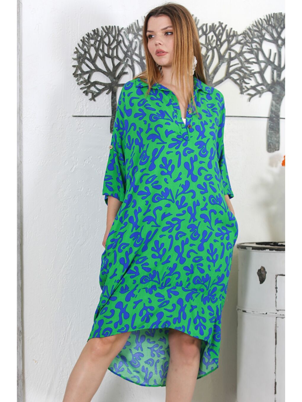 Yeşil Gömlek Yaka 3/4 Kol Düğmeli Gizli Cepli Allover Baskılı Dokuma Casual Elbise