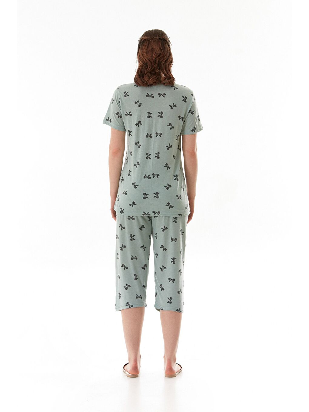 Yeşil Fiyonk Desenli Kısa Kol Kapri Pijama Takımı-3