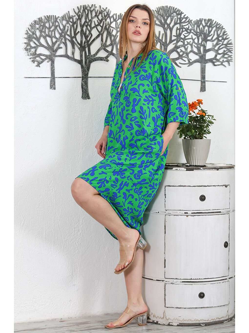 Yeşil Gömlek Yaka 3/4 Kol Düğmeli Gizli Cepli Allover Baskılı Dokuma Casual Elbise-3