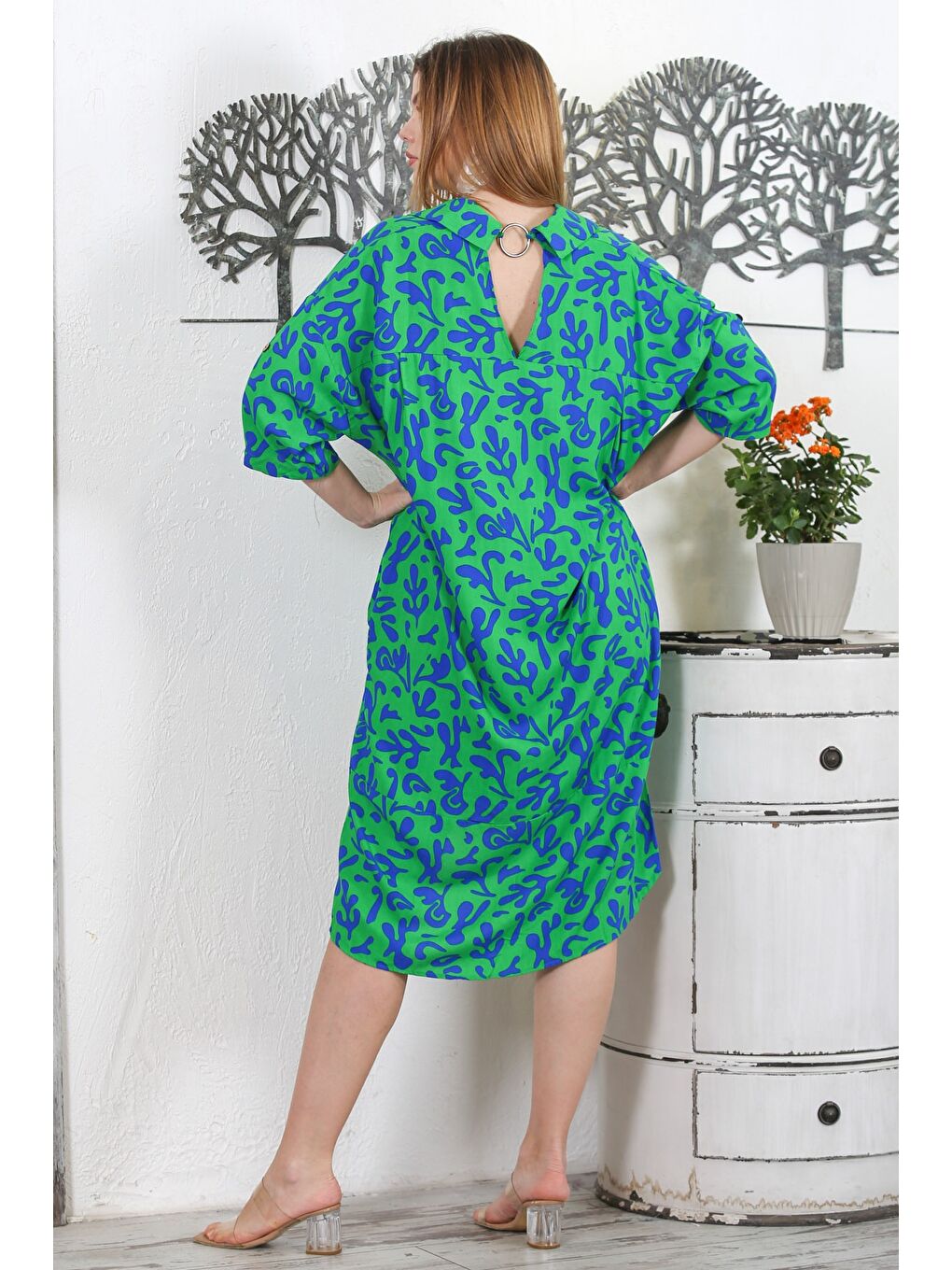 Yeşil Gömlek Yaka 3/4 Kol Düğmeli Gizli Cepli Allover Baskılı Dokuma Casual Elbise-4
