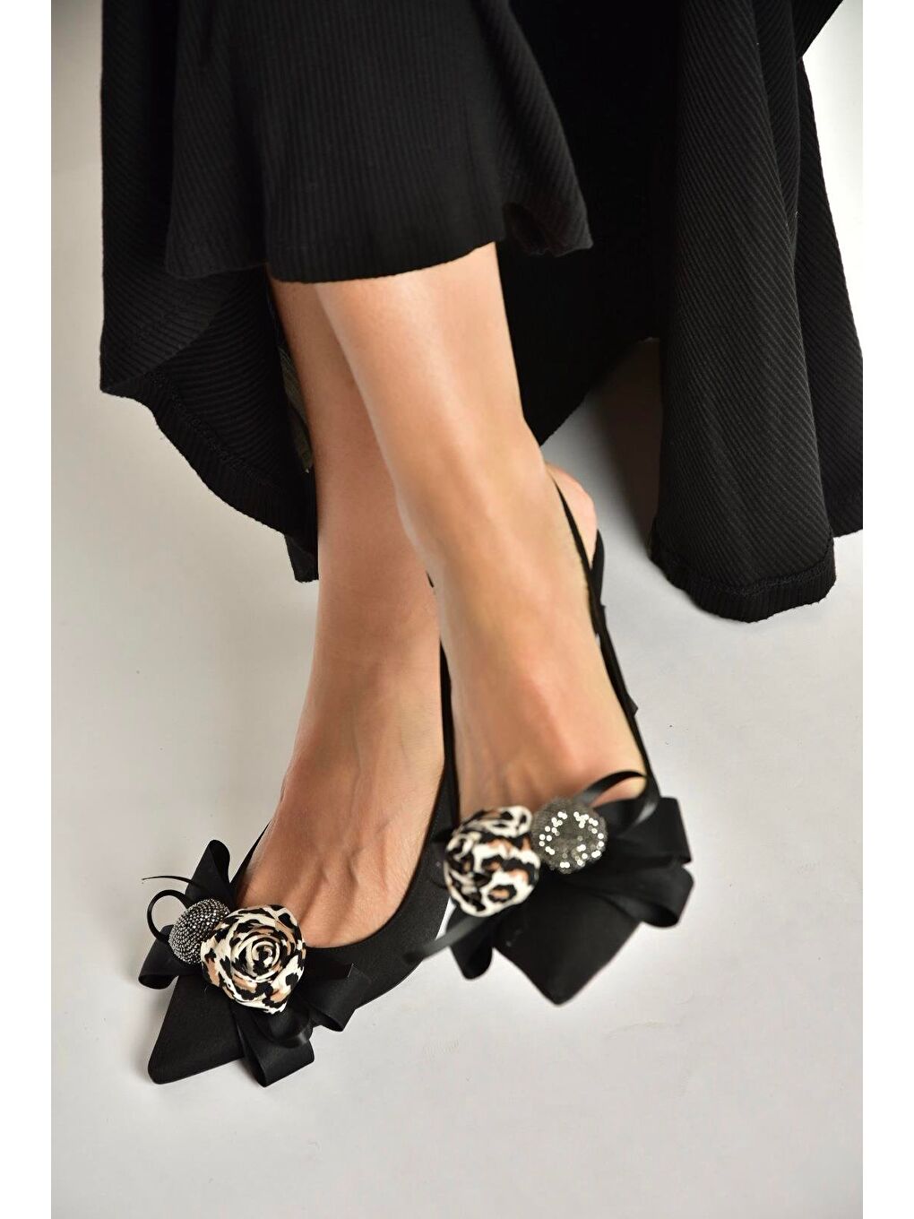 Siyah Kadın Topuklu Ayakkabı Y308202604-1