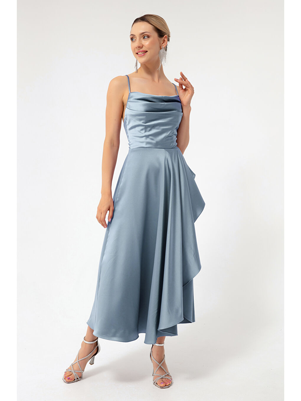 Kadın Bebe Mavi Volanlı Yırtmaçlı Saten Midi Boy Abiye & Mezuniyet Elbisesi-2