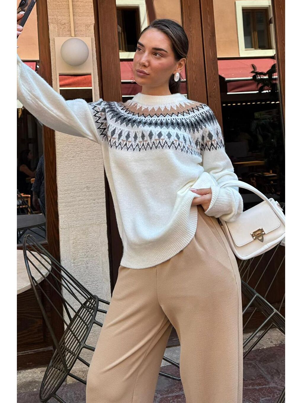 Beyaz Kemik Rengi Bisiklet Yaka Desenli Kadın Triko Kazak Mg2502-1