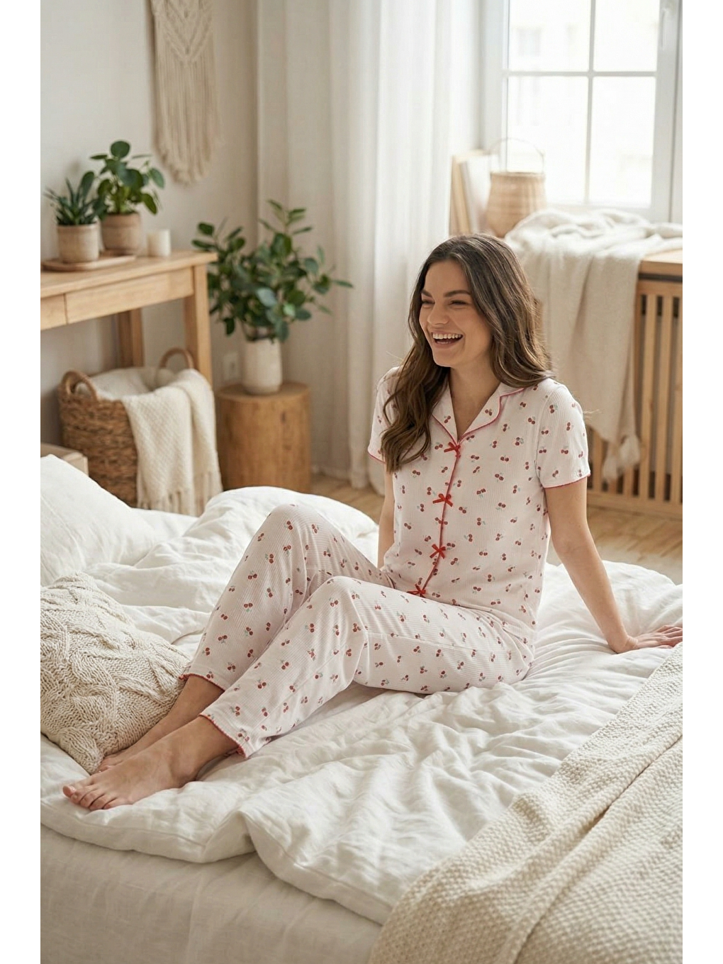 Kırmızı Fiyonk Detay Yumuşak Kısa Kol Pijama Takım Kiraz-1