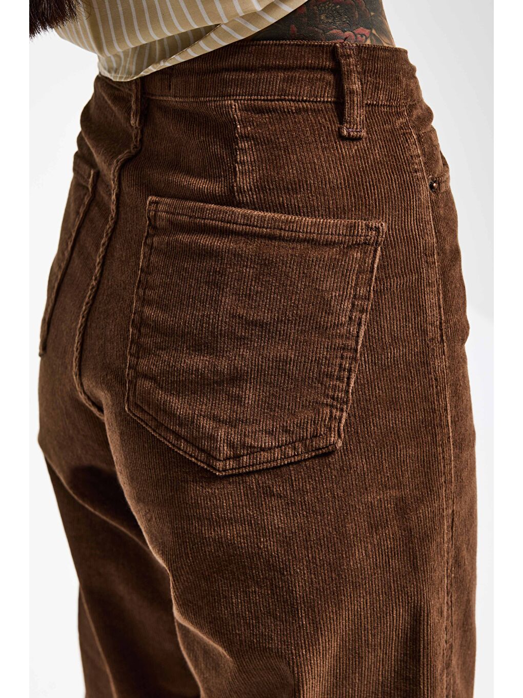 Kahverengi Kadın Kahve Renk 26w5-42 Relax Fit Elastan Kumaş Velvet Kadife Kumaş Pantolon-1