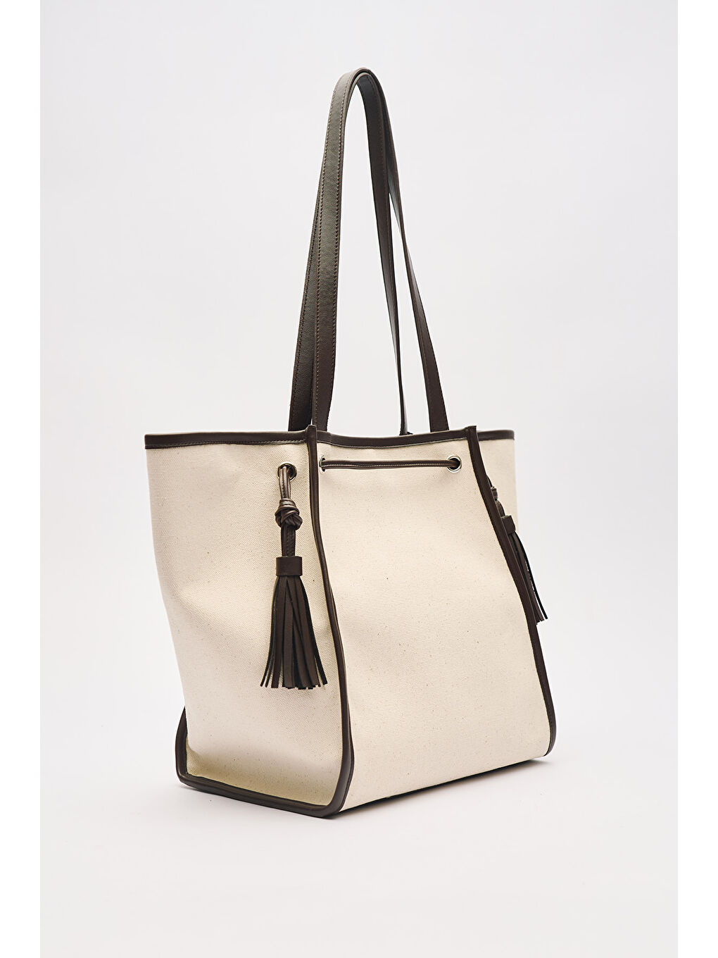 Kanvas Püsküllü Cıty Çanta Kahverengi-1