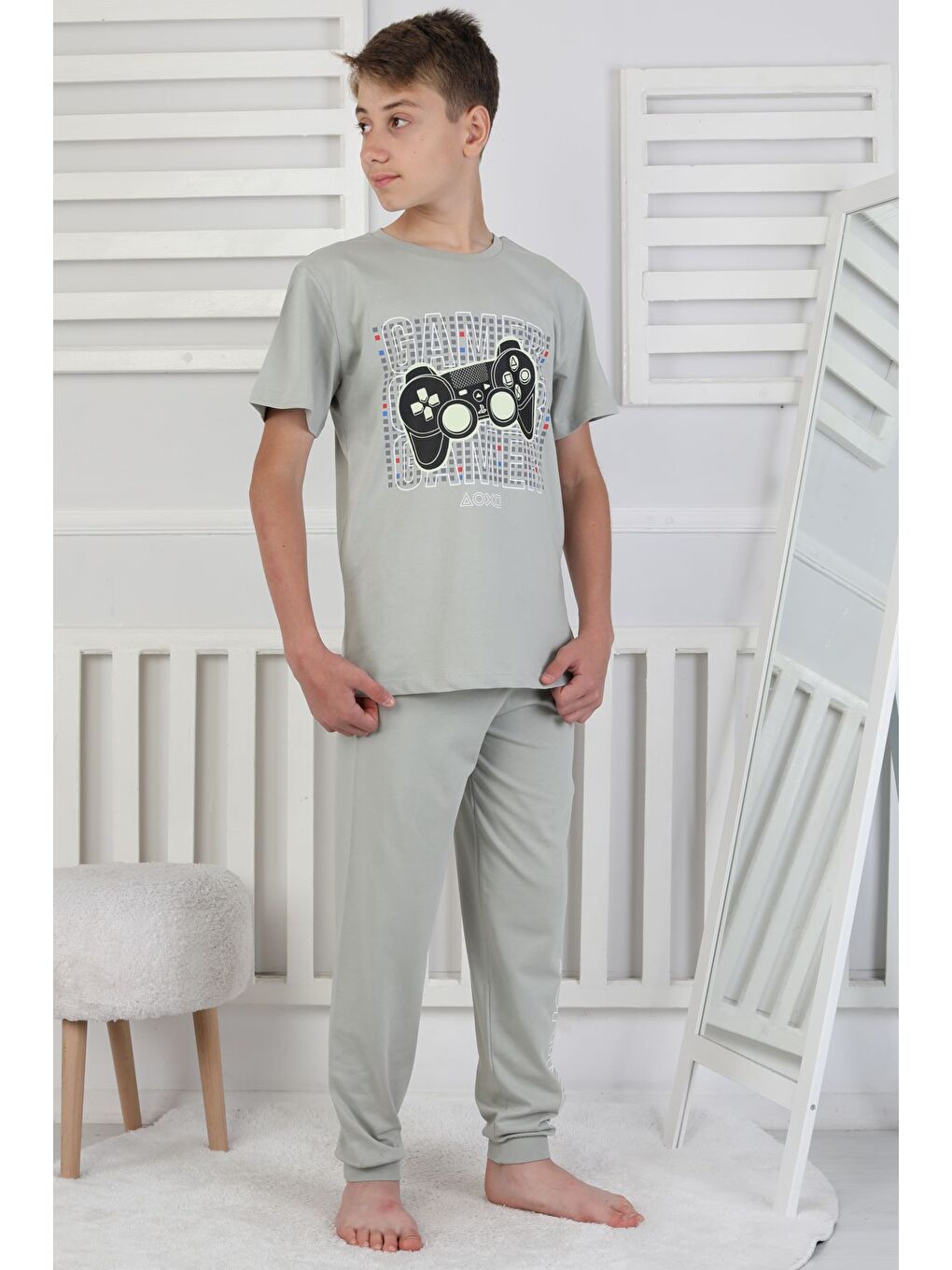 Yeşil Gamer Console Desenli Kısa Kollu Erkek Çocuk Pijama Takımı-1