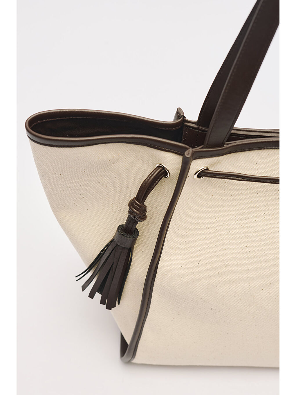 Kanvas Püsküllü Cıty Çanta Kahverengi-7