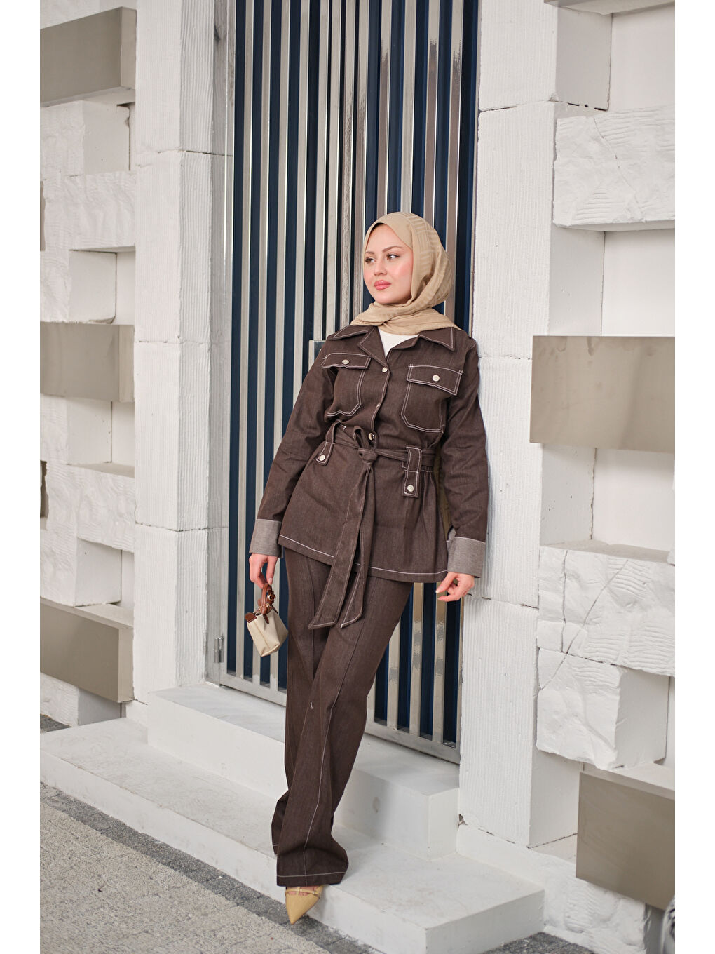 Kadın Çıt Çıt Detaylı Dikiş Detay Bel Bağlamalı Takım Kahverengi