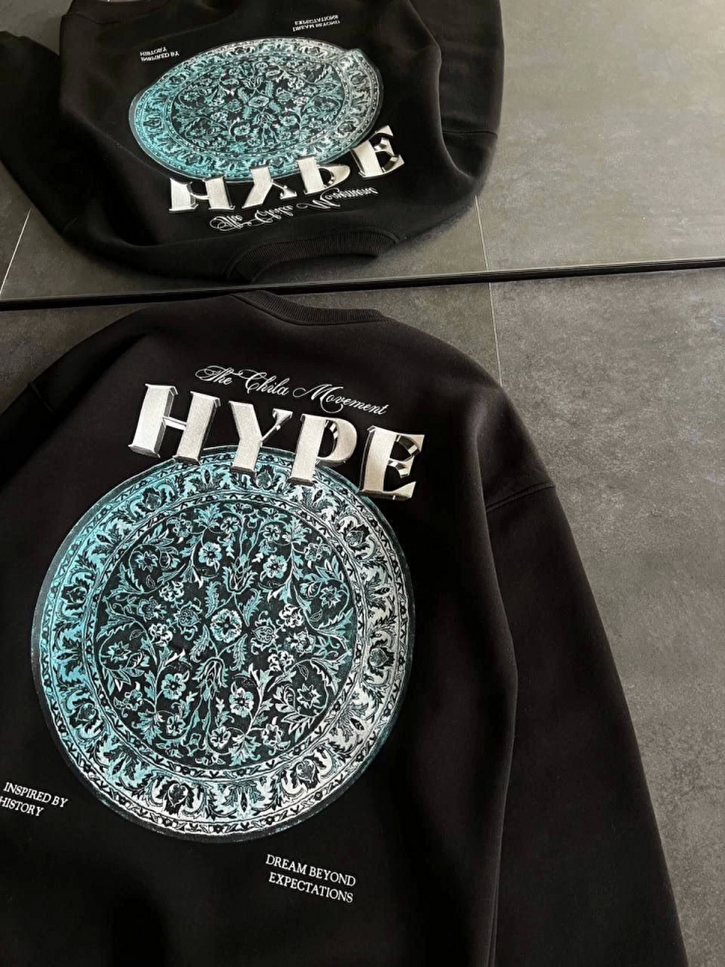 Üç İplik Bisiklet Yaka Baskılı Sweatshirt - Siyah-1