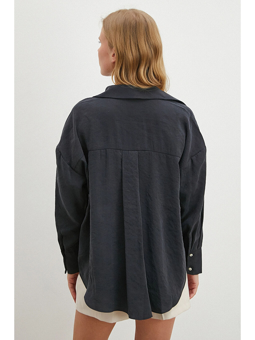 Modal V Yaka Gömlek Siyah-3