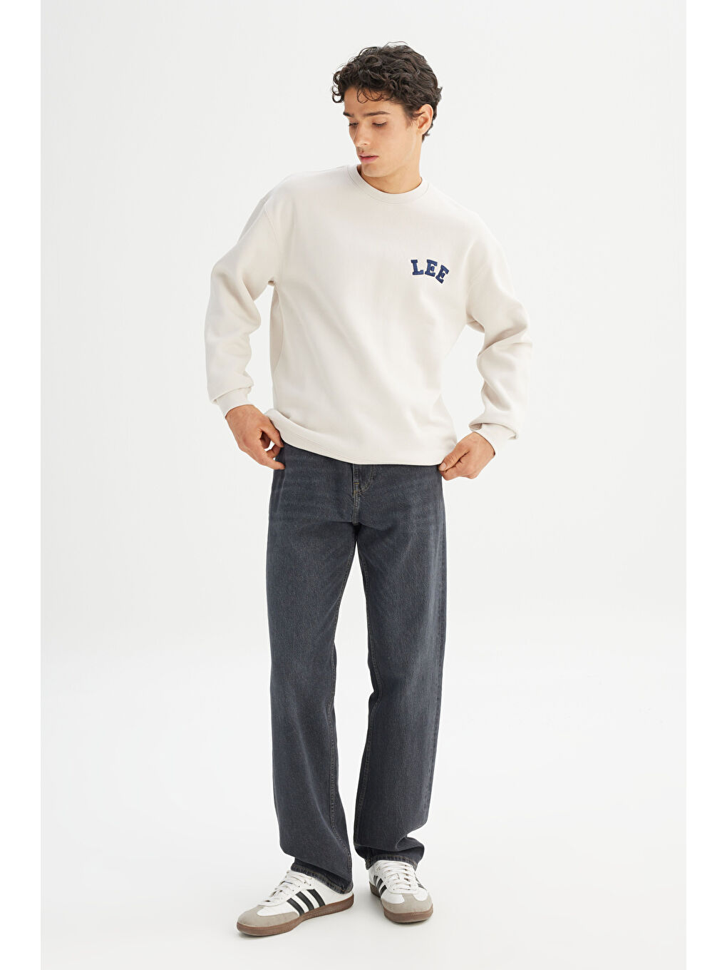 Bej Relaxed Fit Şardonlu Bisiklet Yaka Logo Detaylı Sweatshirt-1