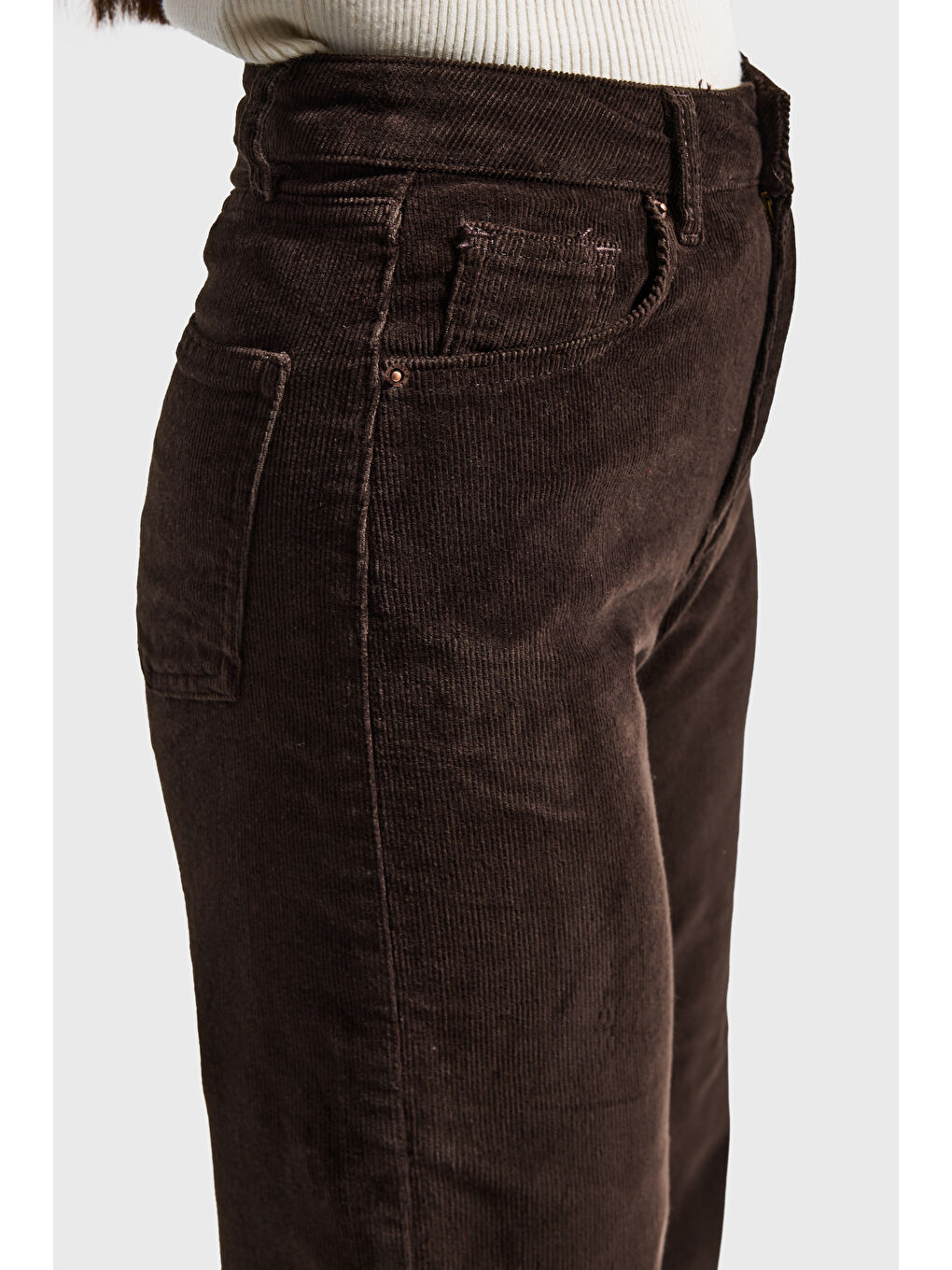 Kahverengi Kadın Acı Kahve 26w5-136 Straight Cropped Fit Elastan Velvet Kadife Kumaş Pantolon-2