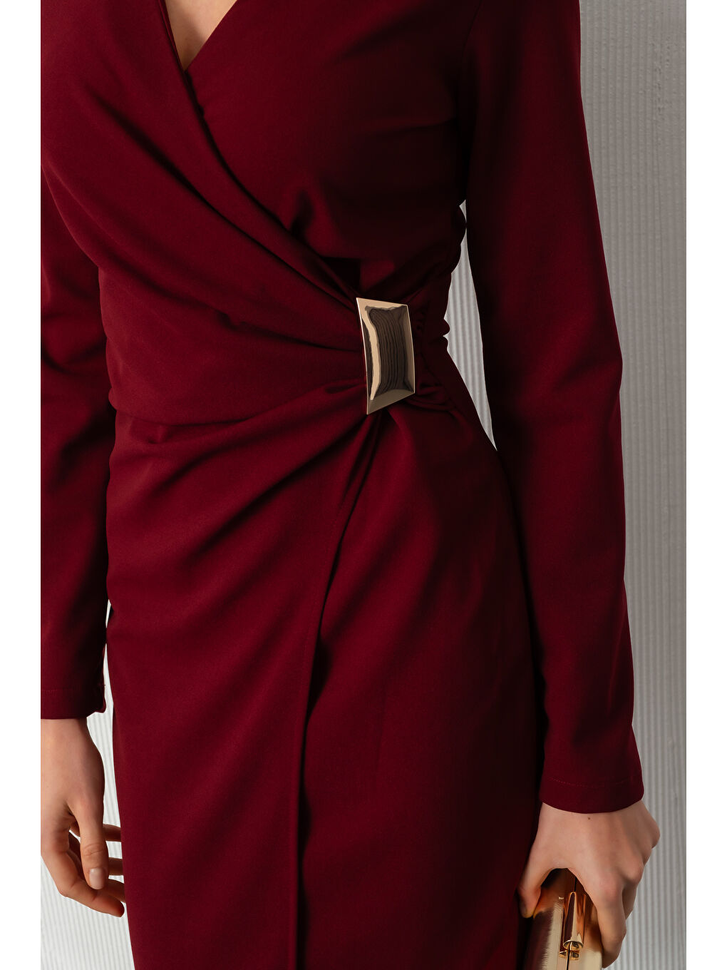 Kadın Bordo Aksesuar Detay Midi Davet Elbisesi-3