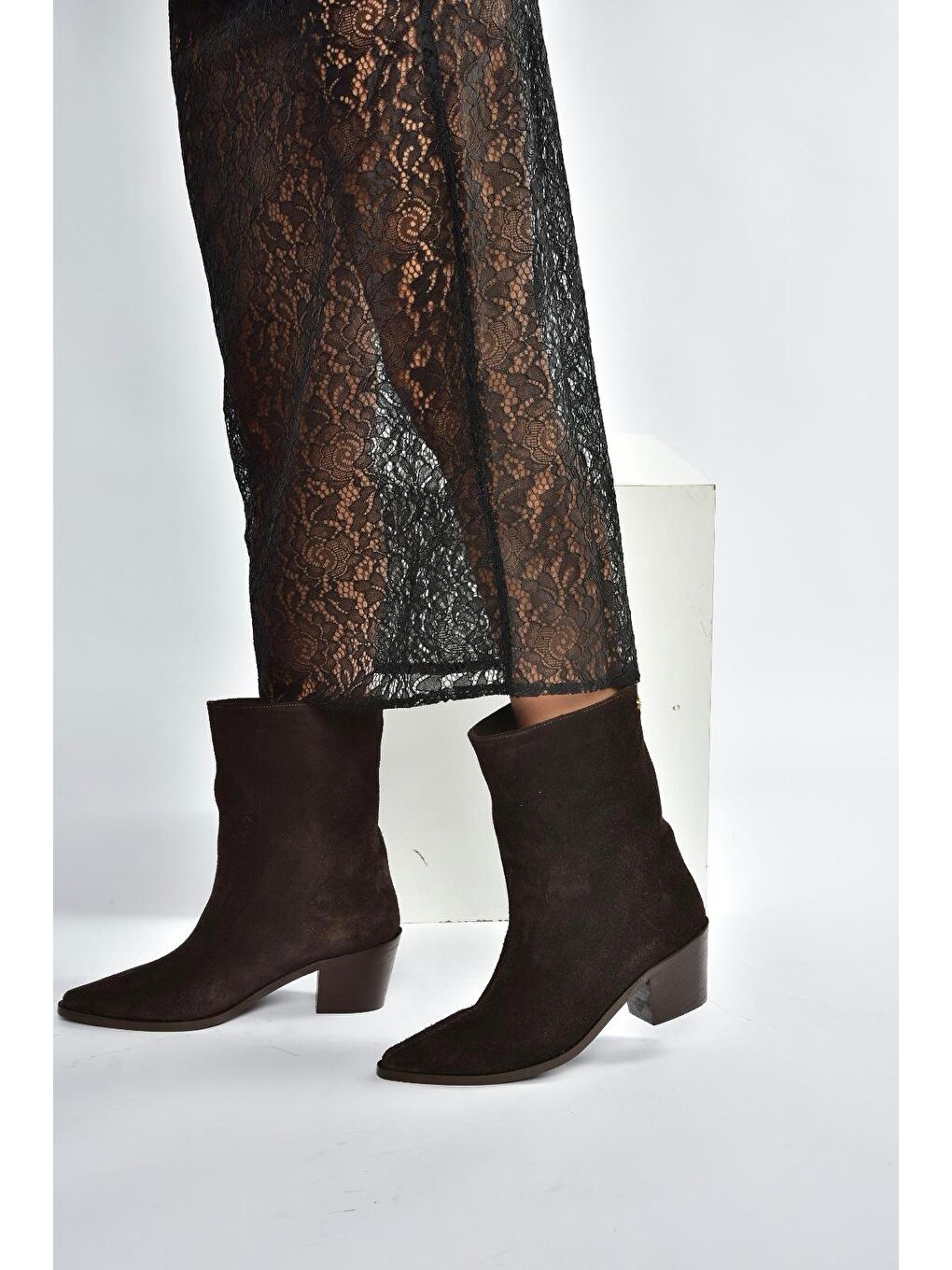 Kahverengi Kadın Bot V654082002-3