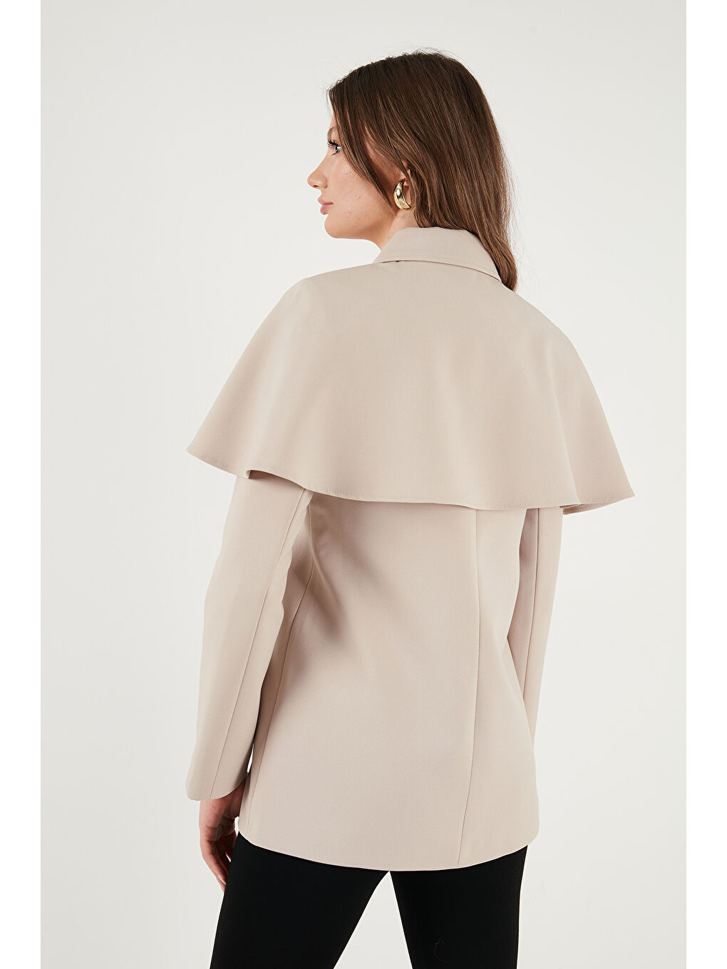 Bej Regular Fit Pelerin Detaylı Düğmeli Ceket 6927687-7