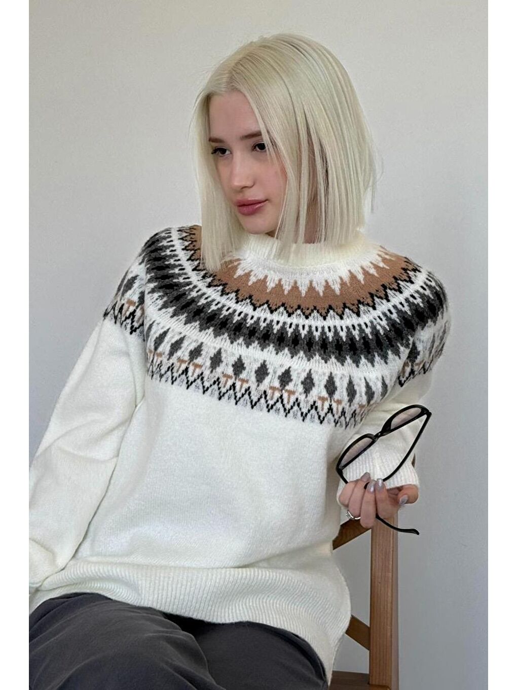 Beyaz Kemik Rengi Bisiklet Yaka Desenli Kadın Triko Kazak Mg2502-9