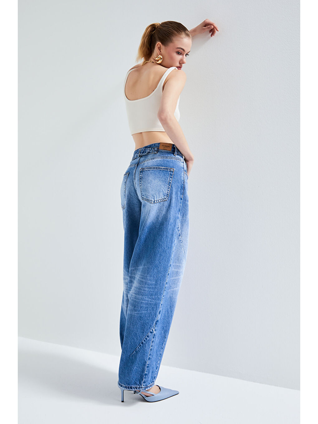 Kadın Mavi Jean Rengi 10S5-4 Kemer Tokalı Barrel Fit %100 Pamuk Denim-2