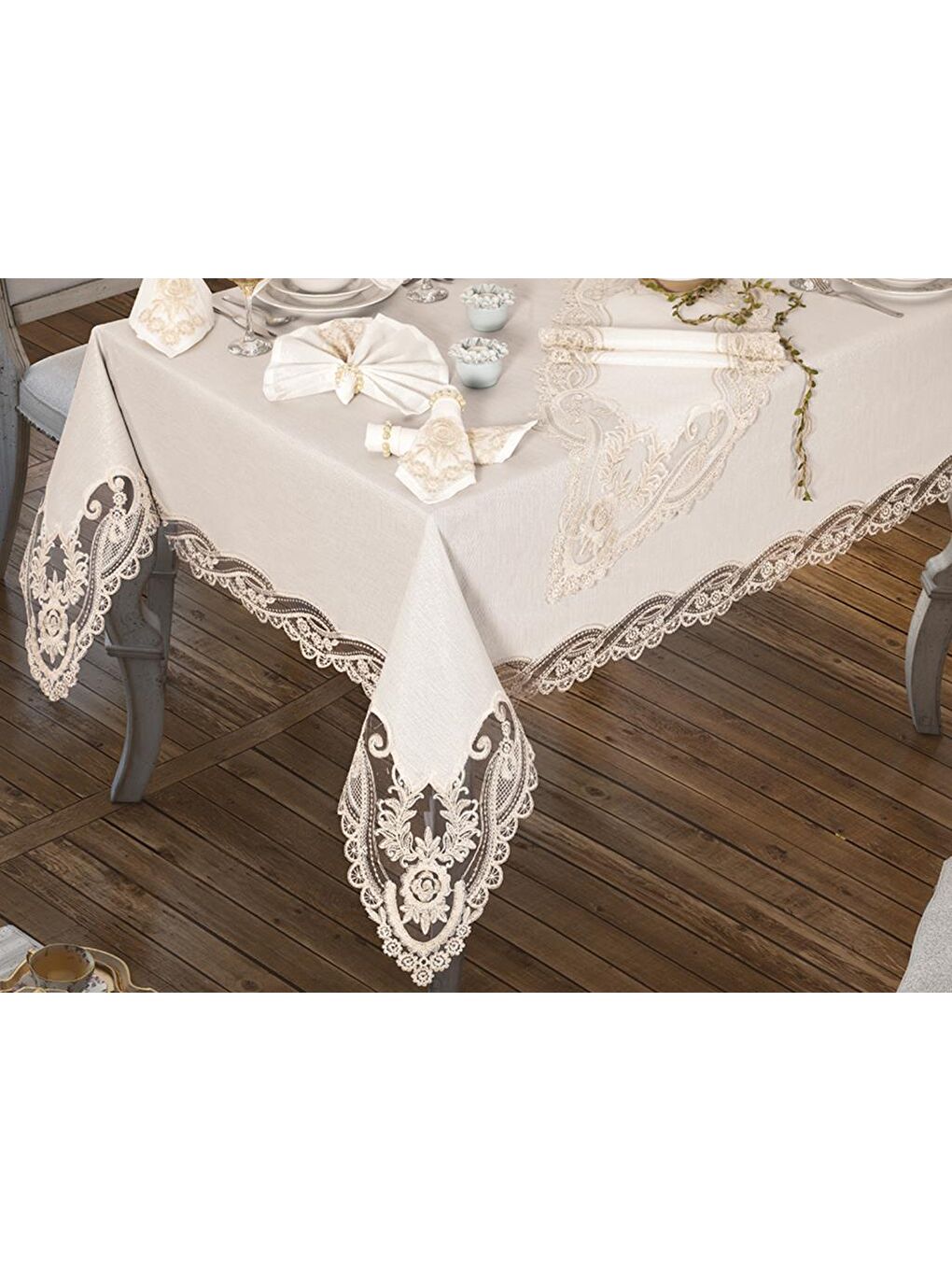 Ekru İhtişam Masa Örtüsü 160x260 Cm 26 Parça Krem-1