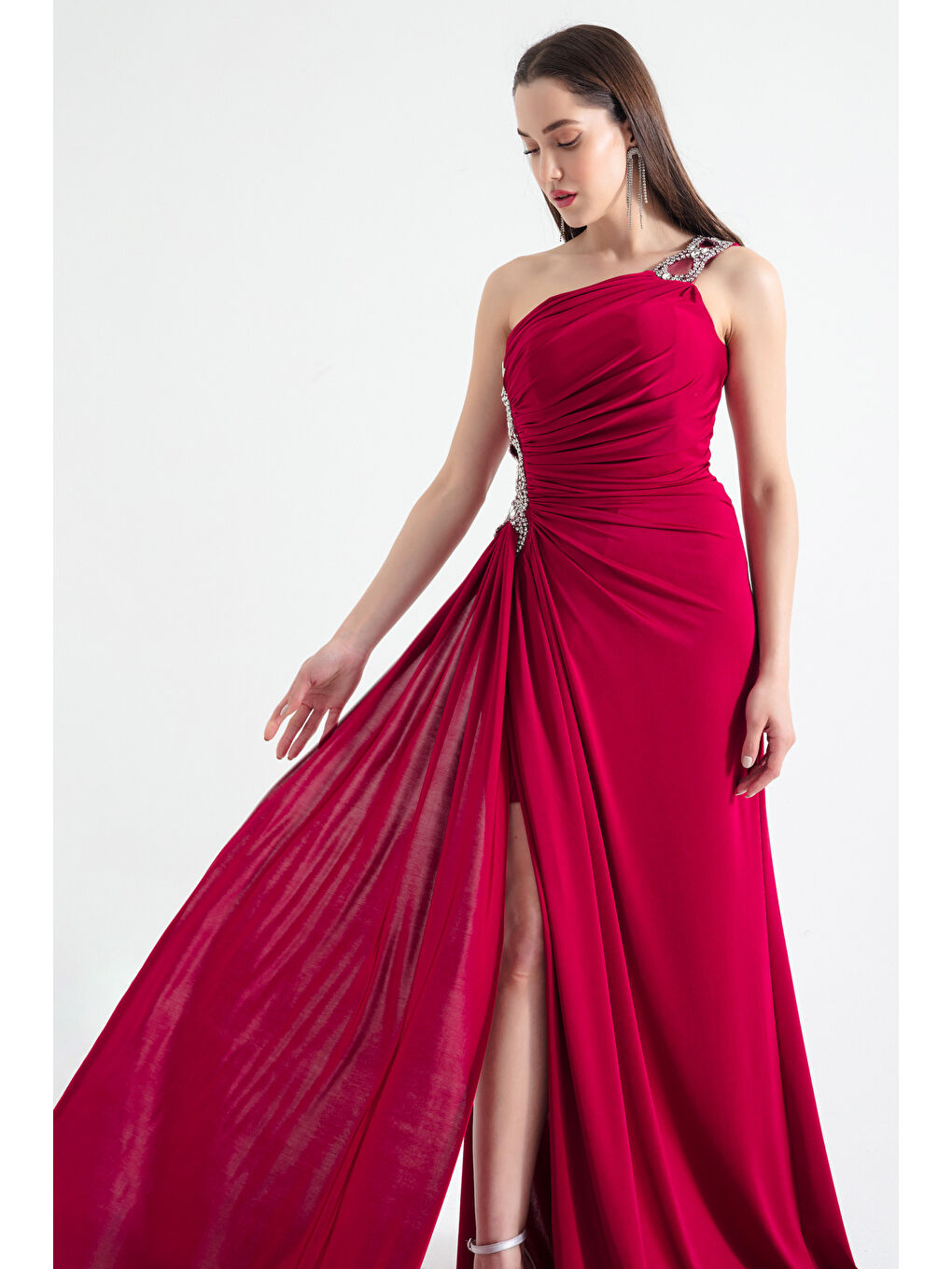 Kadın Bordo Tek Omuzlu Taşlı Uzun Abiye Elbise-1
