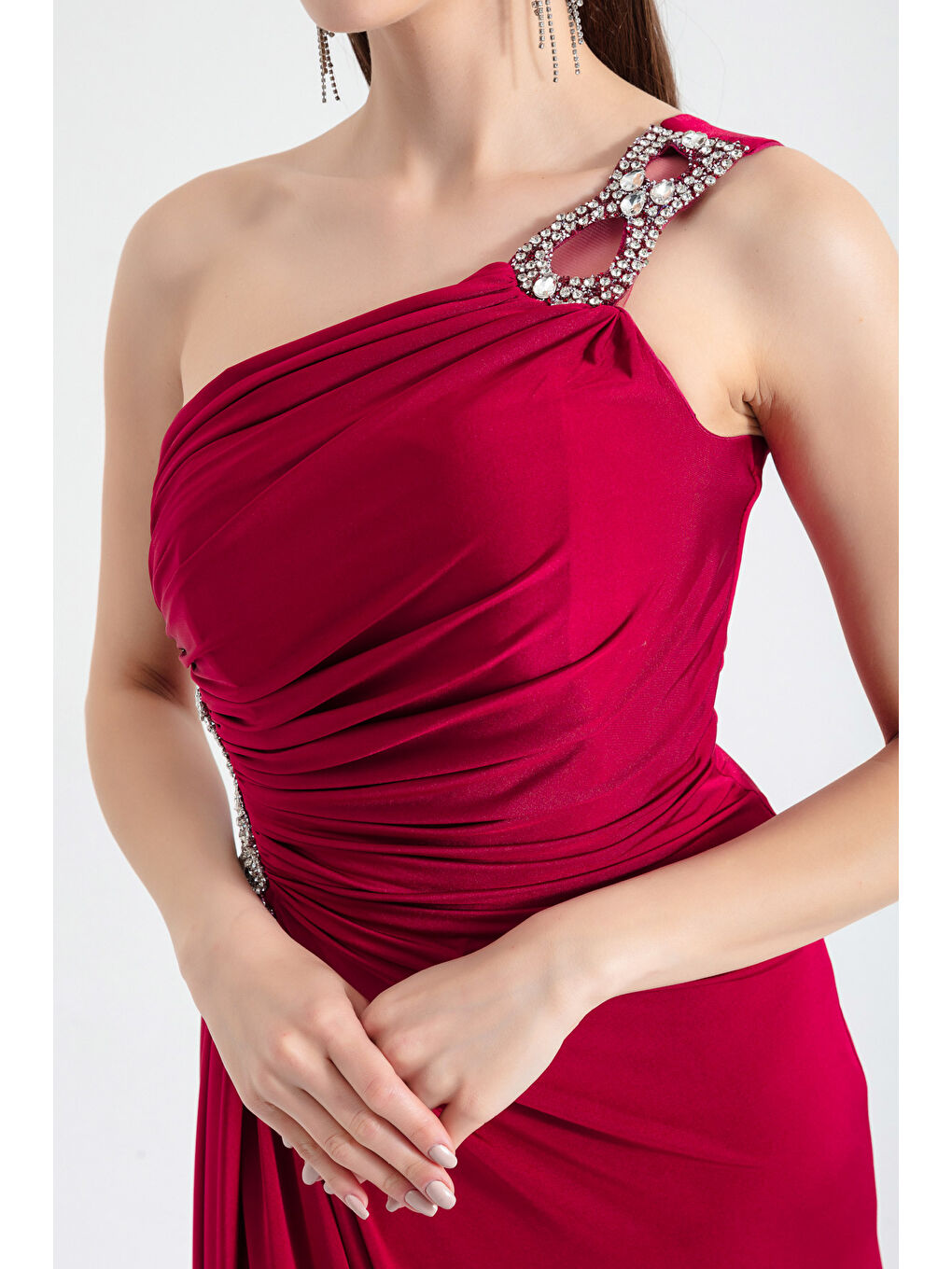 Kadın Bordo Tek Omuzlu Taşlı Uzun Abiye Elbise-2