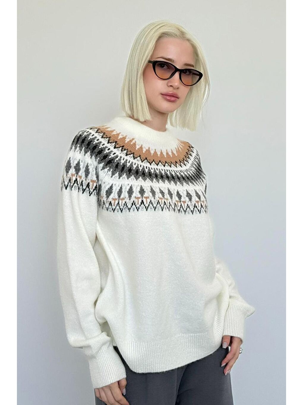 Beyaz Kemik Rengi Bisiklet Yaka Desenli Kadın Triko Kazak Mg2502-11