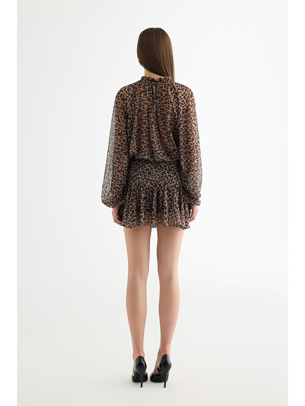 Leopar Desenli Bağcıklı Şifon Bluz Kahverengi-4