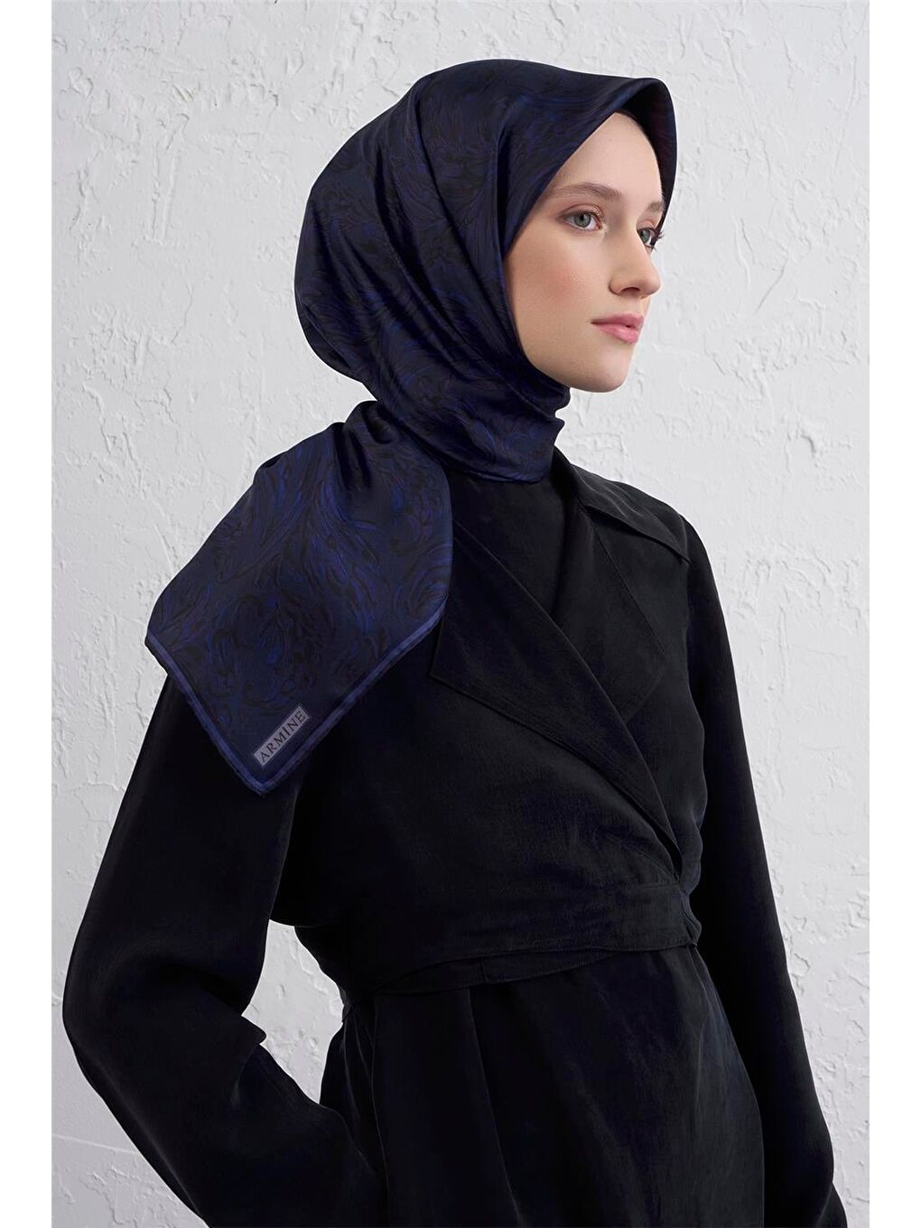 İndigo Soyut Desenli Saf İpek Twill Eşarp 9431D 84