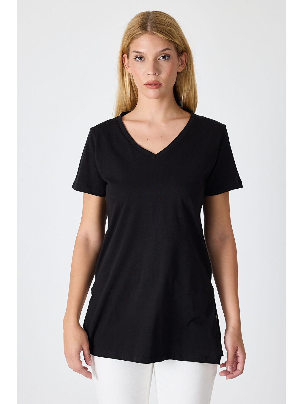 Siyah Kadın Uzun V Yaka Tunik 2998