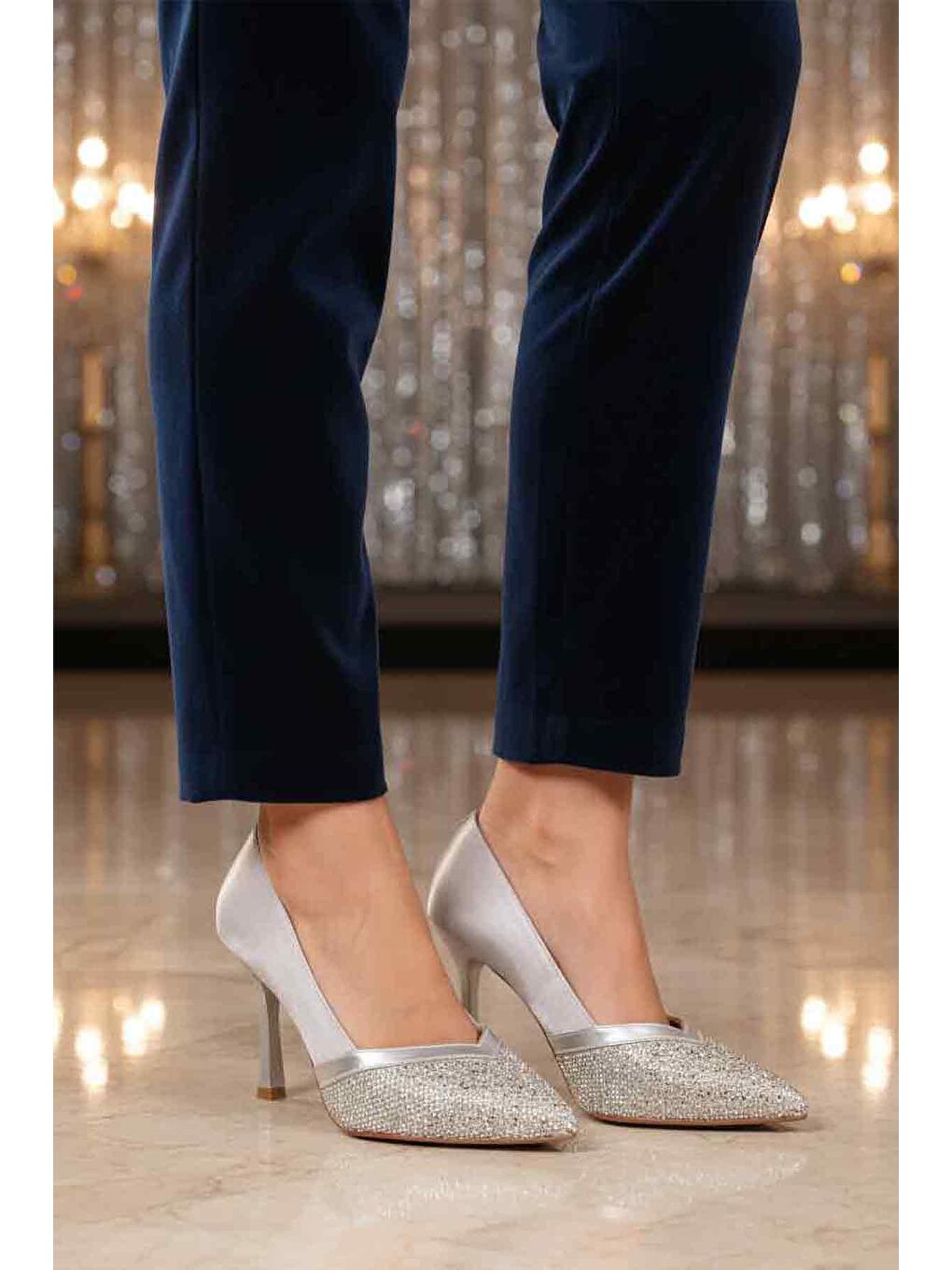 Gri Gümüş Saten Taş İşlemeli Kadın Abiye Ayakkabı 357192 Z-2