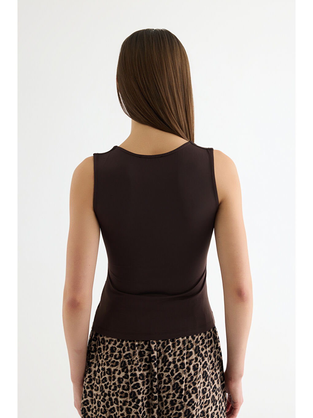 Büzgülü Kolsuz Bluz Kahverengi-4